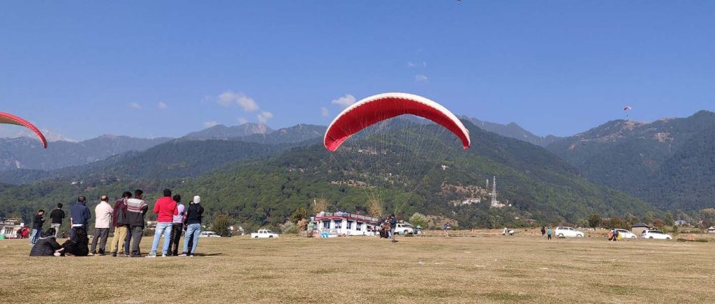 Bir Billing Paragliding