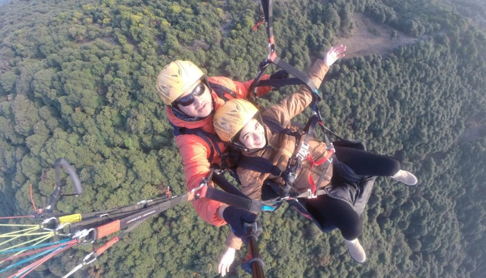 Paragliding in Bir Billing