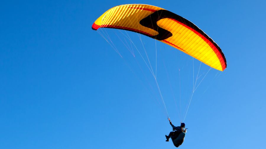 Book Paragliding Courses Online in Bir Billing