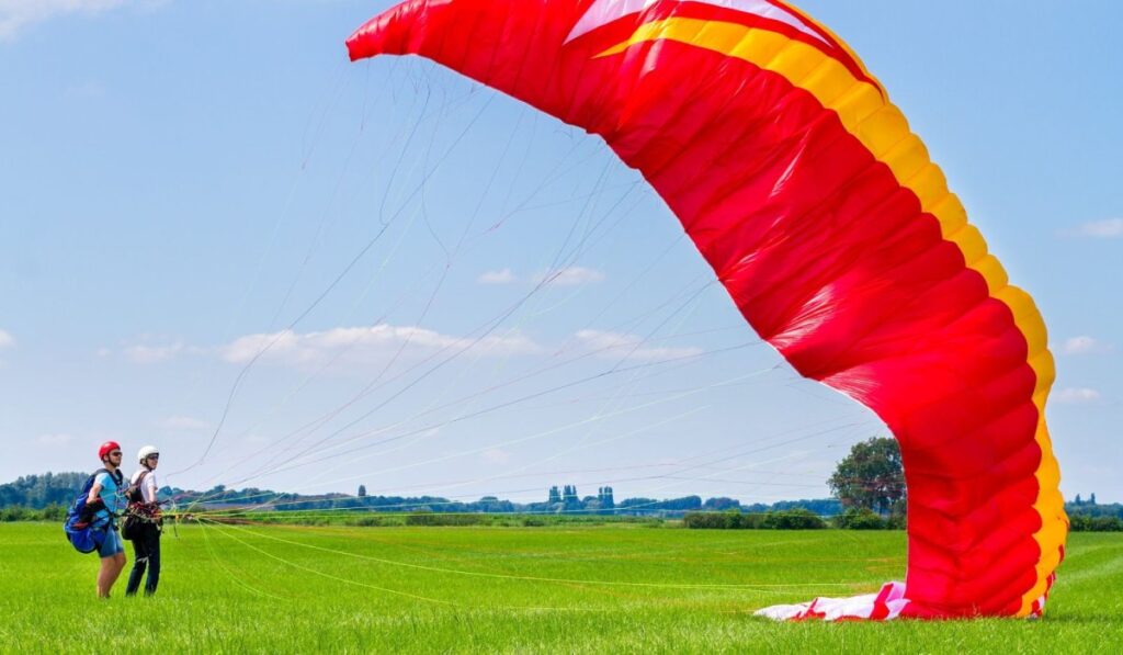 What to Expect in Paragliding Training