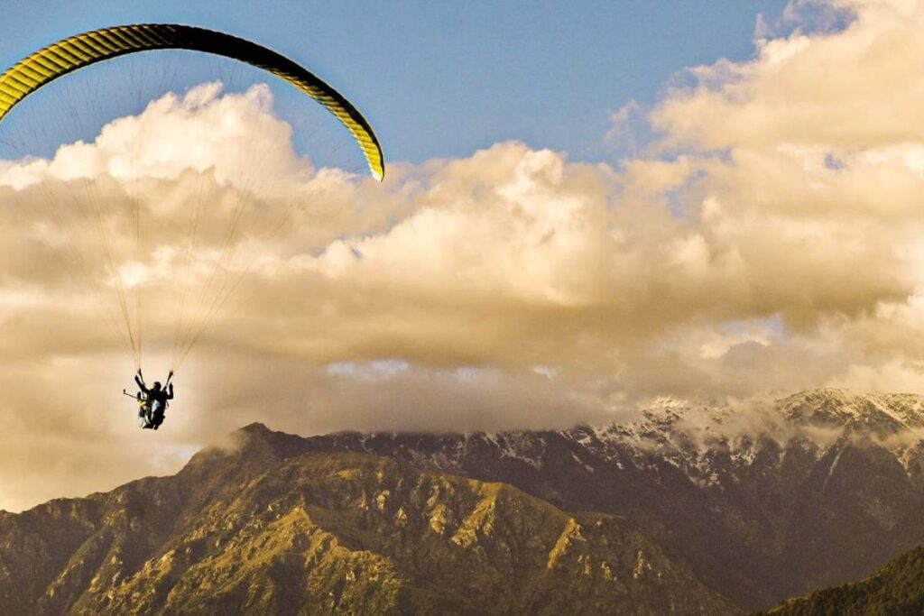 How the Weather in Bir Billing Plays Its Role