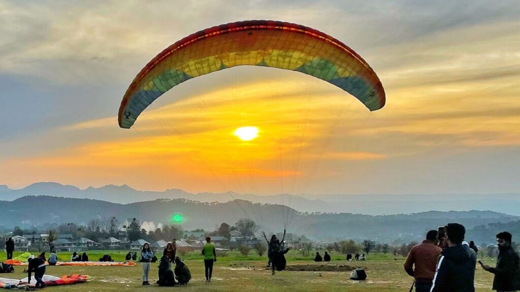 Complete Beginner Guide to Paragliding in Bir Billing
