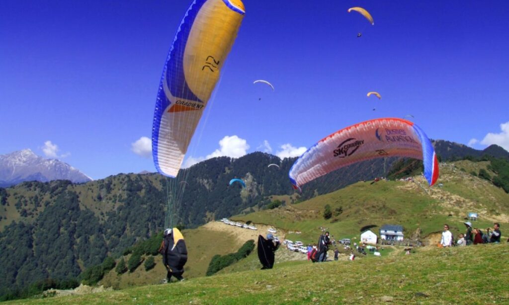 Best Paragliding Companies in Himachal Pradesh by Location