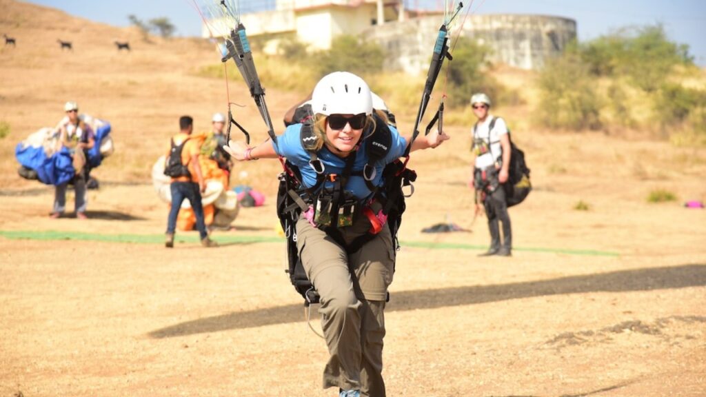 Flying with Confidence_ Requesting Female Pilots