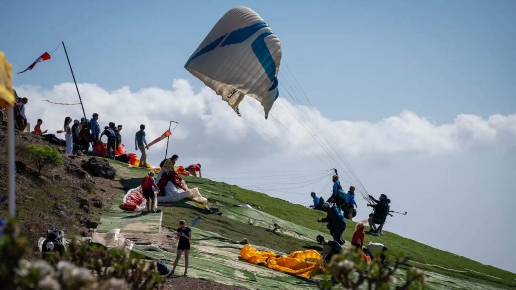 What Happens If Your Paragliding Flight Is Cancelled_