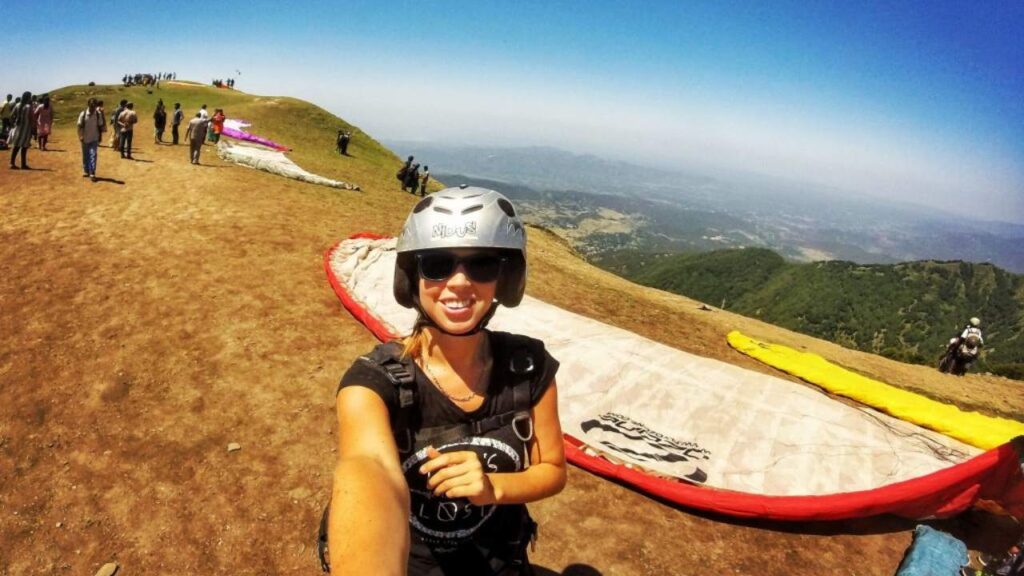 Why Bir Billing Is Great for Solo Female Travelers